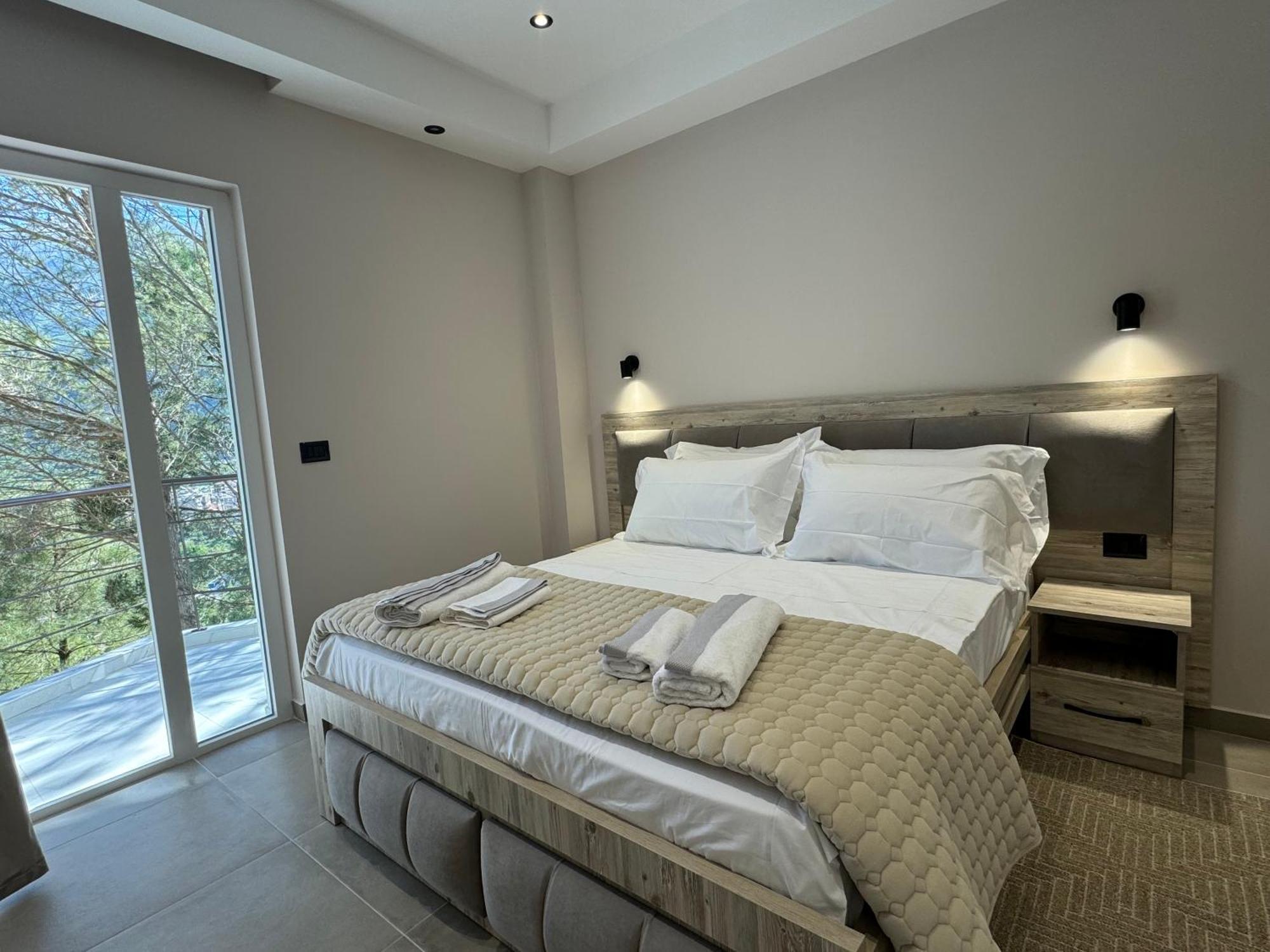 Hotel Kseal Përmet Екстериор снимка