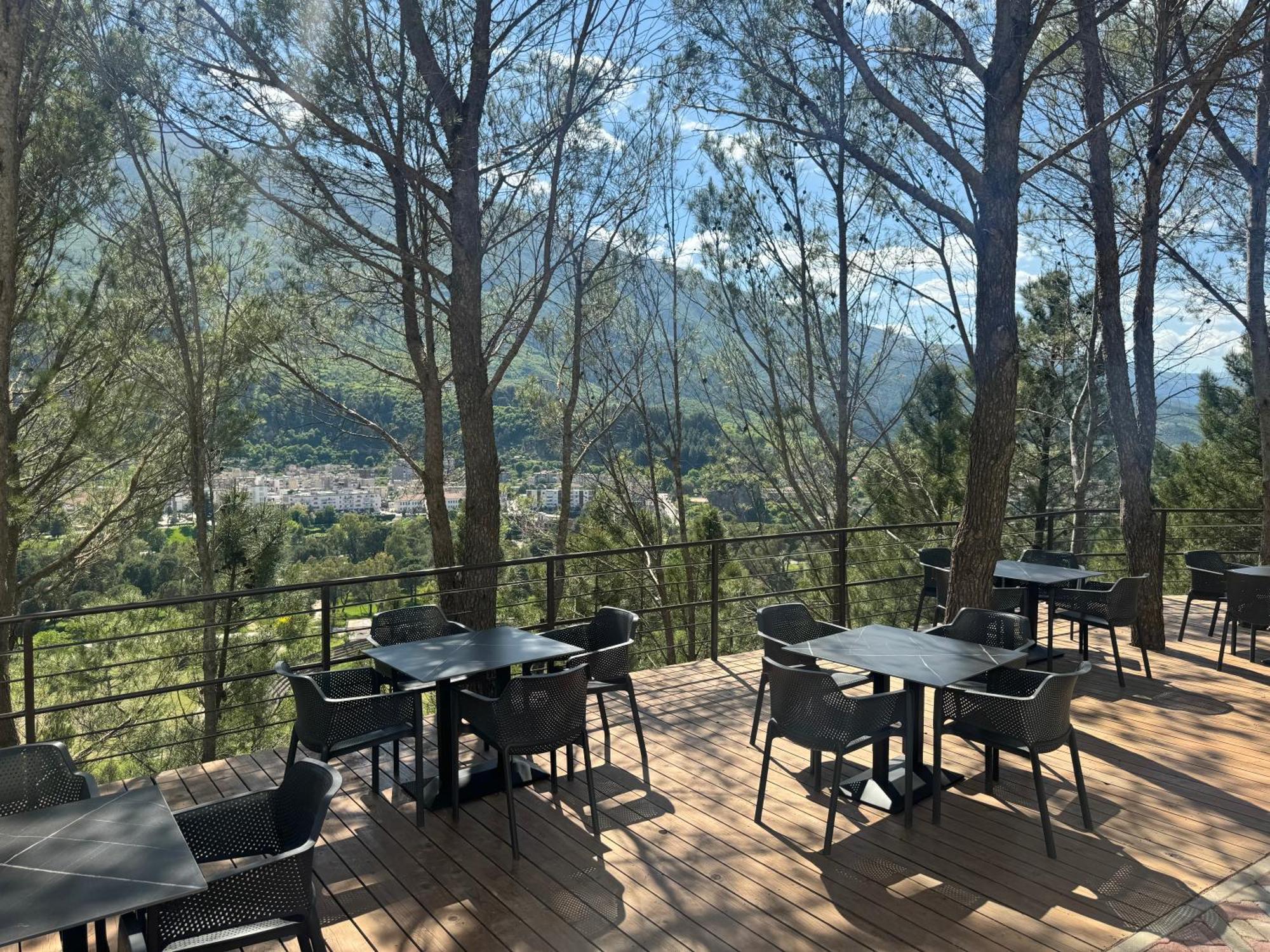 Hotel Kseal Përmet Екстериор снимка