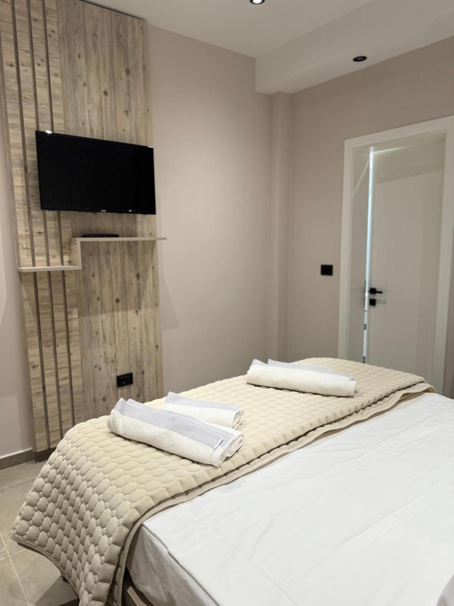Hotel Kseal Përmet Екстериор снимка