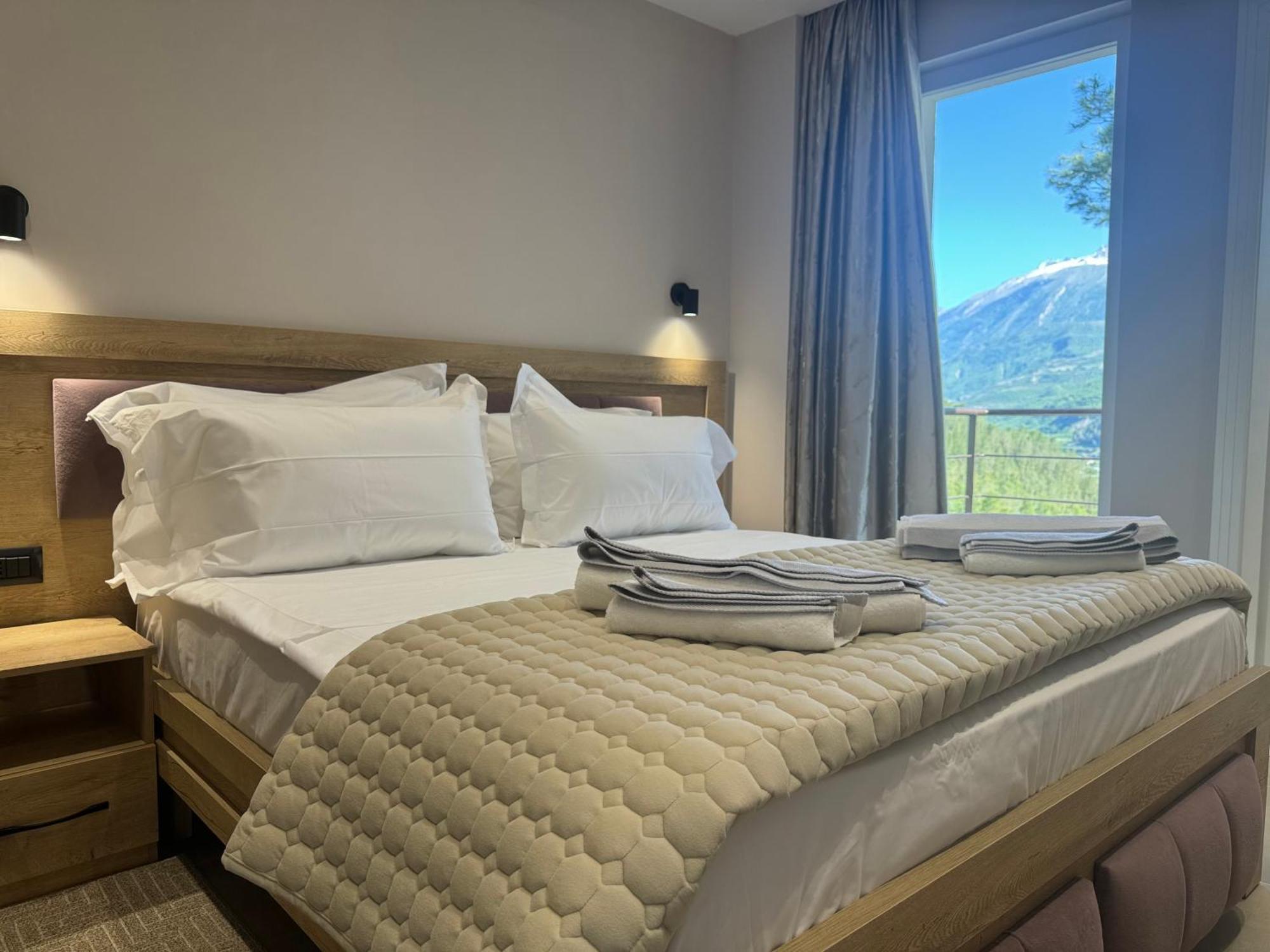 Hotel Kseal Përmet Екстериор снимка