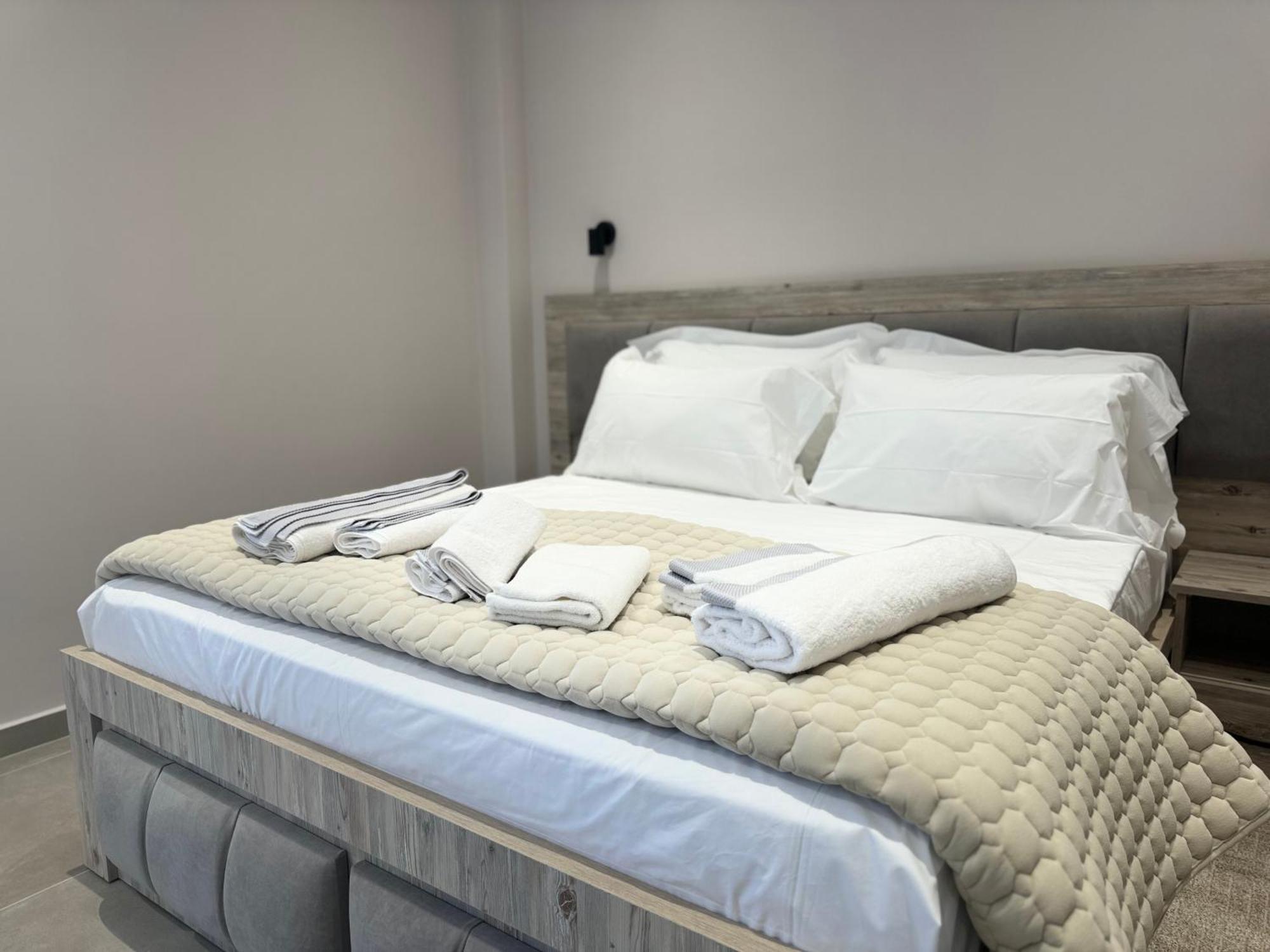 Hotel Kseal Përmet Екстериор снимка