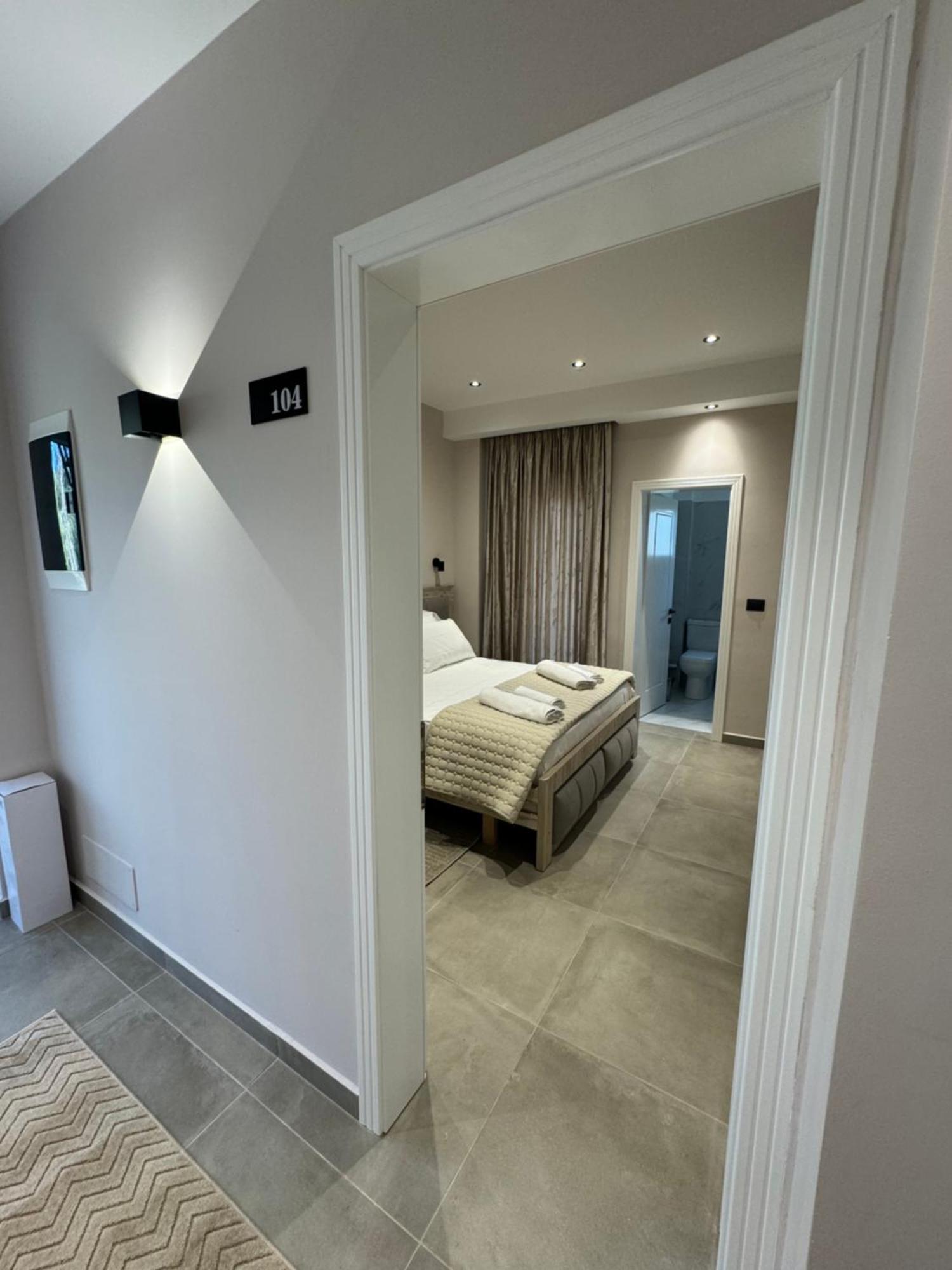 Hotel Kseal Përmet Екстериор снимка