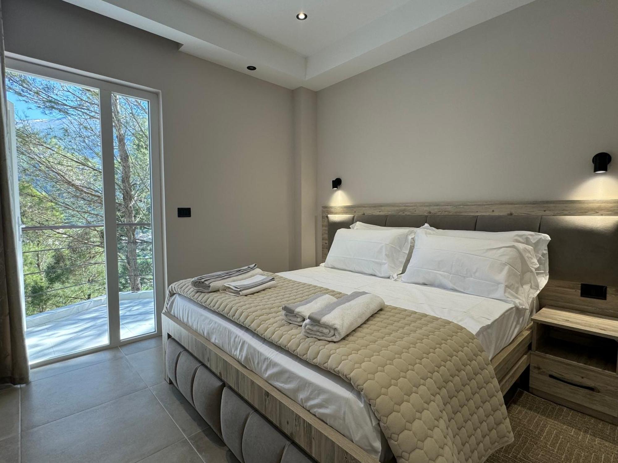 Hotel Kseal Përmet Екстериор снимка