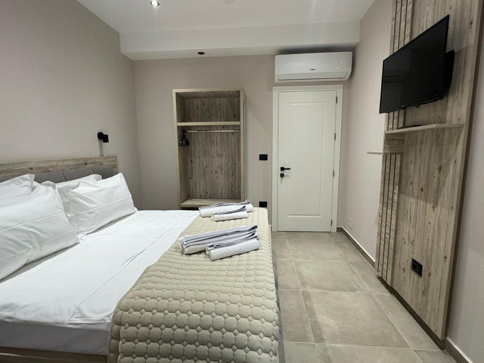 Hotel Kseal Përmet Екстериор снимка