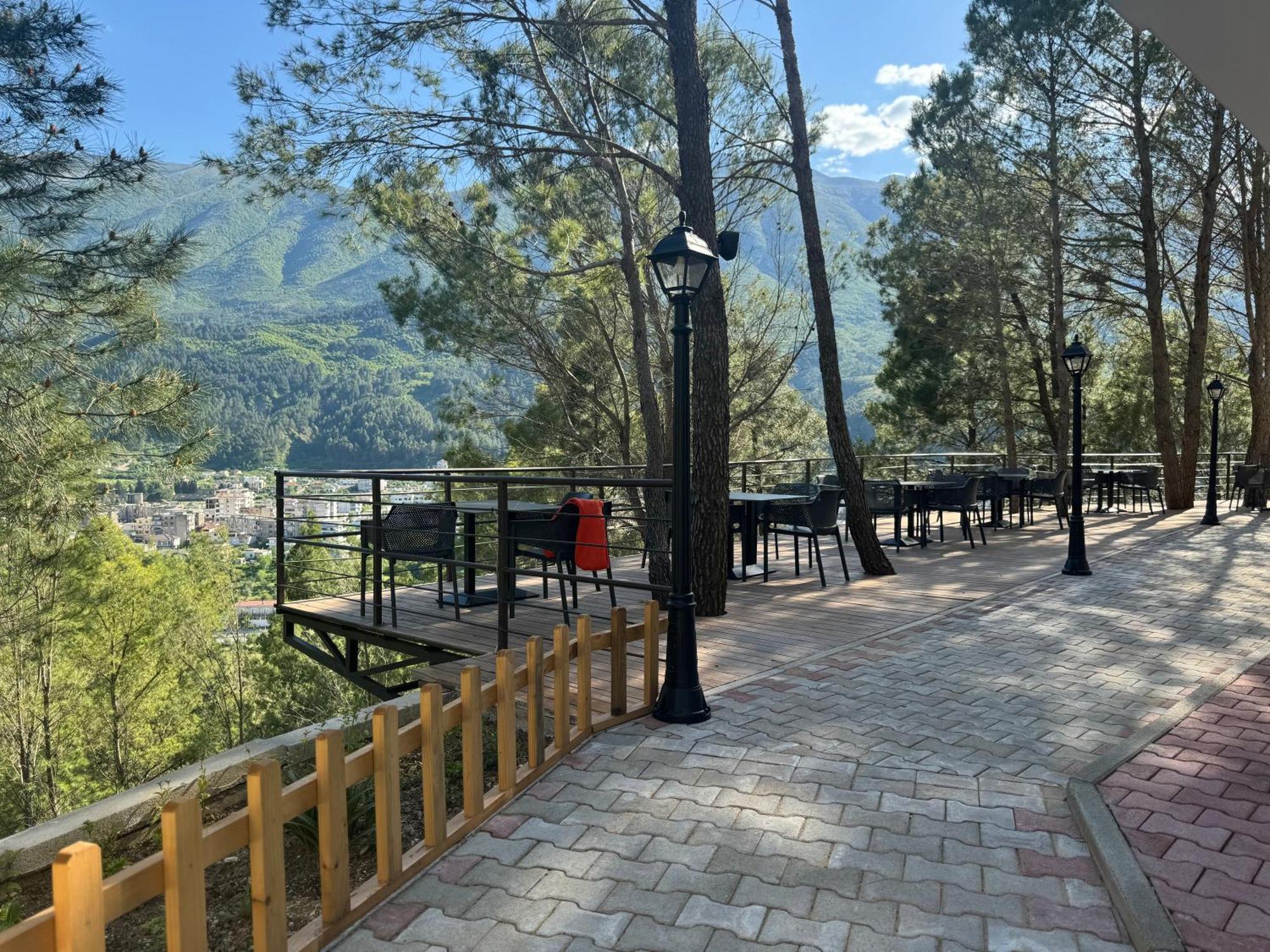 Hotel Kseal Përmet Екстериор снимка
