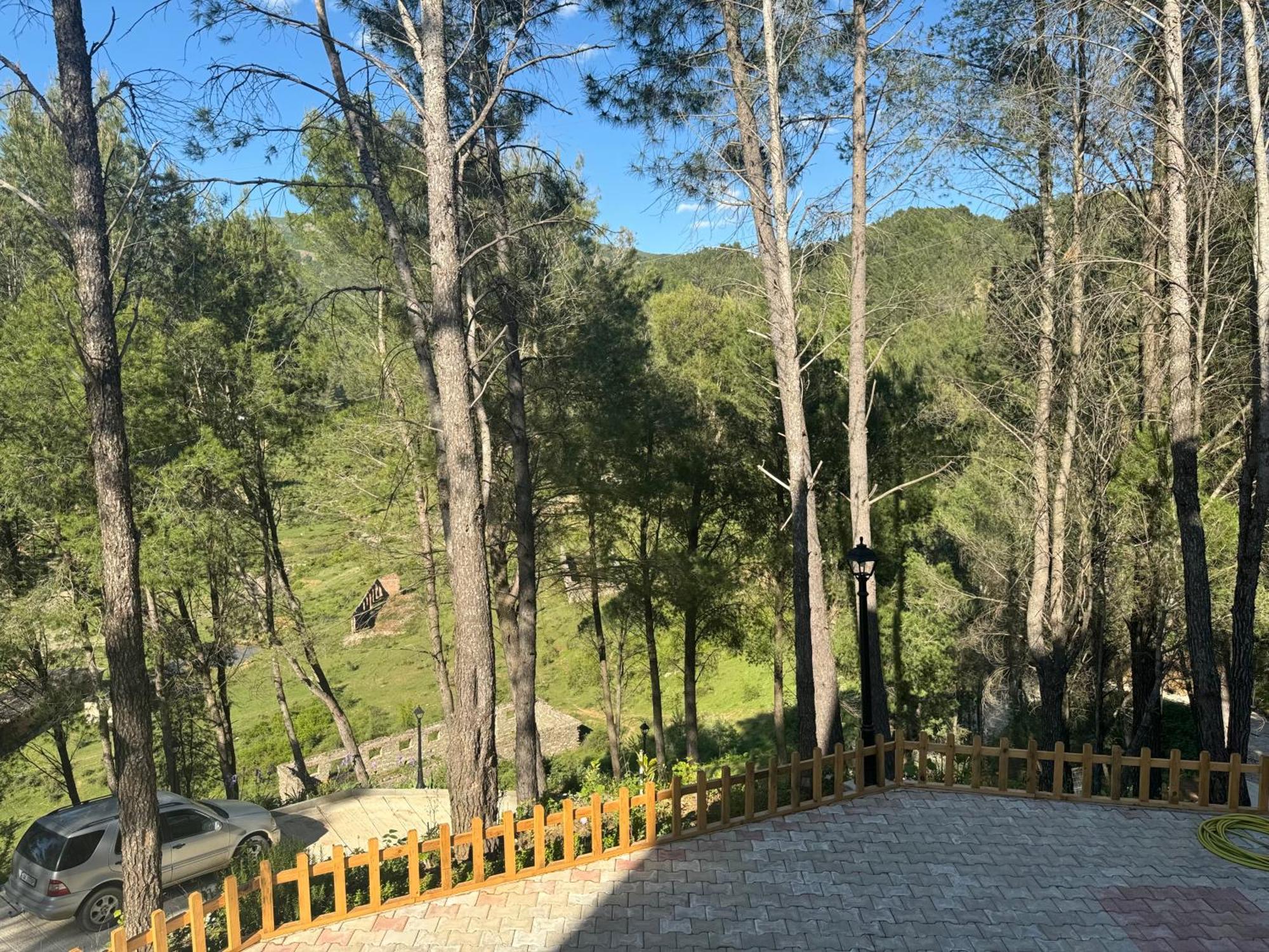 Hotel Kseal Përmet Екстериор снимка